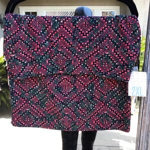 BRAND NEW LuLaRoe PENCIL SKIRT